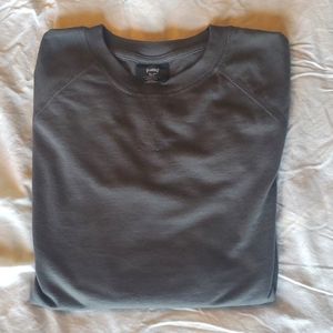 True Classic lot of 4 basics - t-shirts & sweatshirts - medium